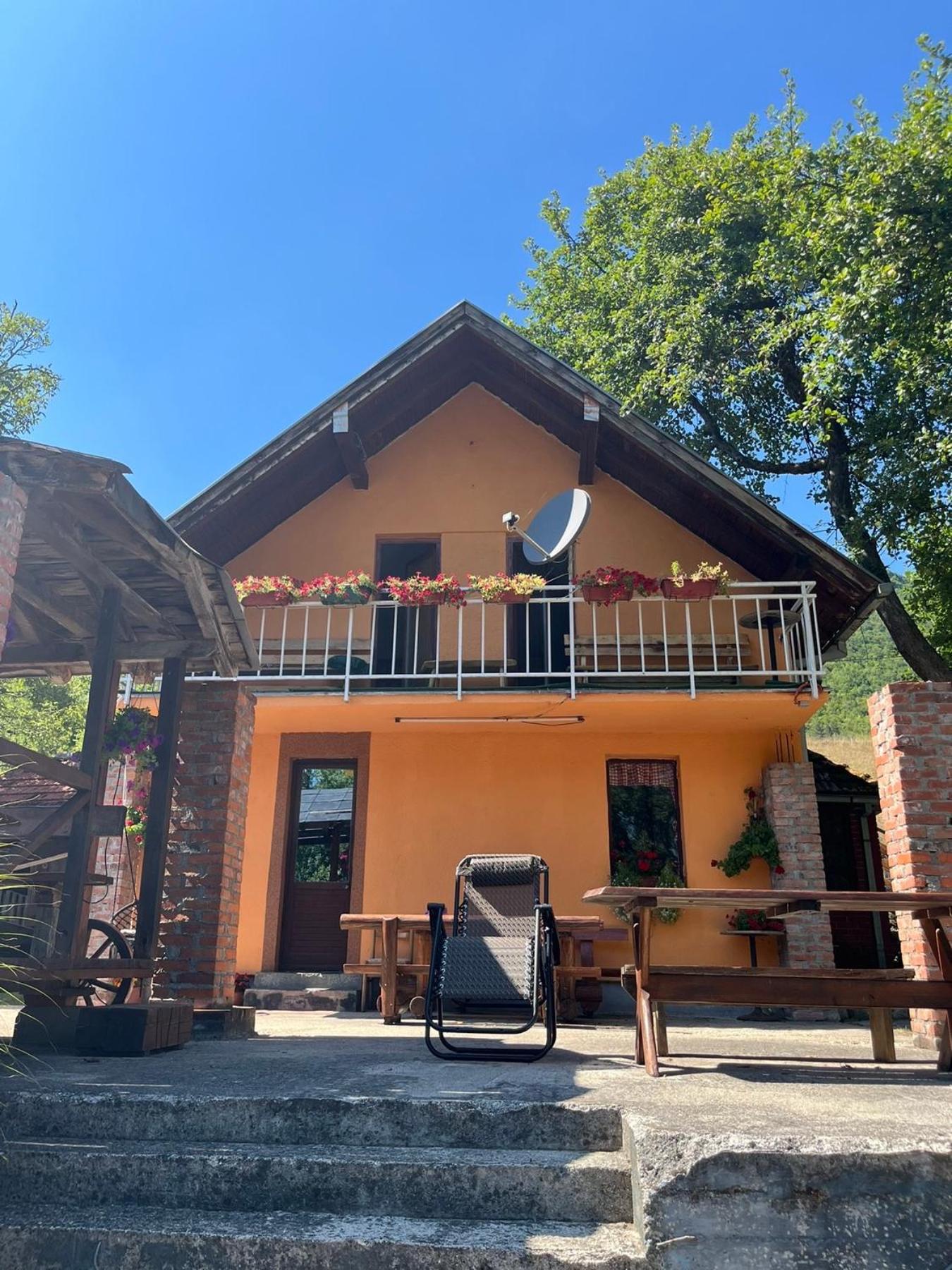 Bed And Breakfast Family Djukic Sipovo Eksteriør bilde