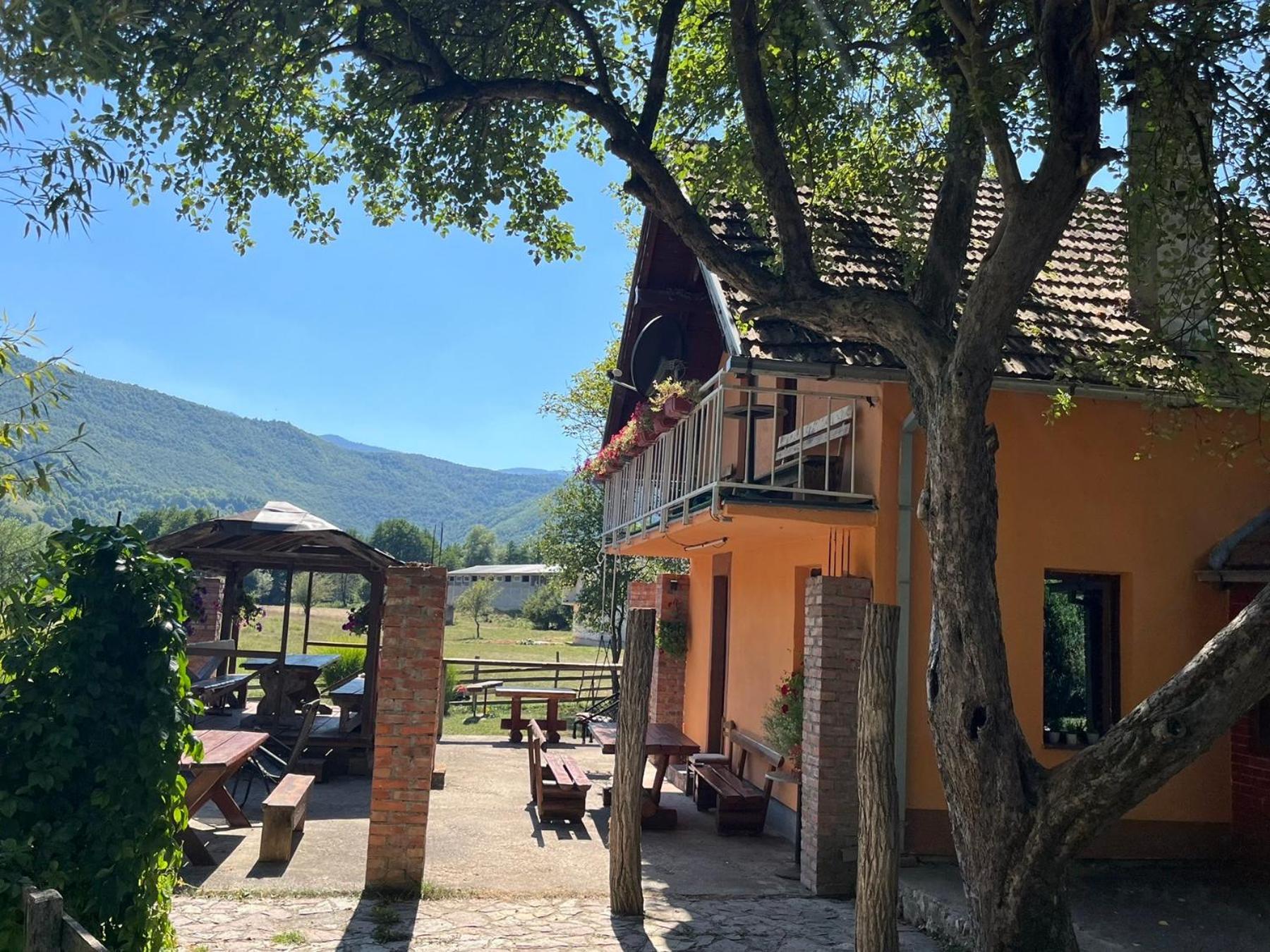 Bed And Breakfast Family Djukic Sipovo Eksteriør bilde